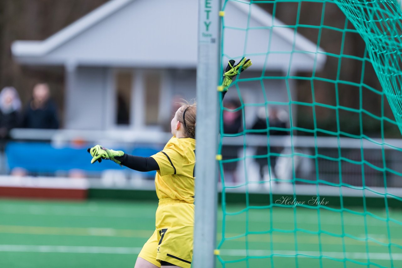 Bild 145 - wBJ VfL Pinneberg - St. Pauli : Ergebnis: 7:0 (Abbruch)